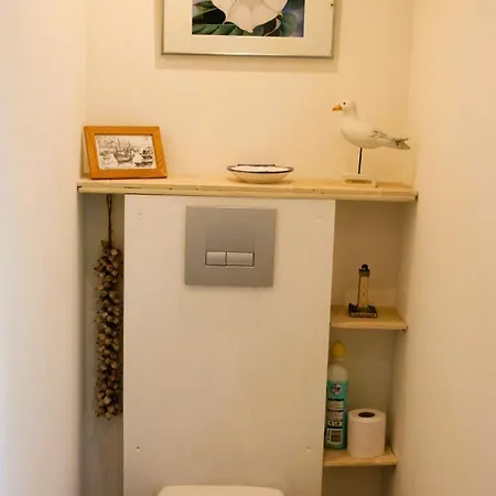 La Maison Du Ruguel , Les Pieds Dans L'eau Holiday home Roscoff